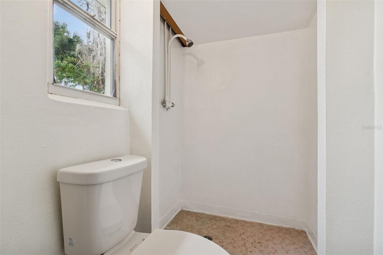 Image 41 of 70 For 7232 Dianne Drive