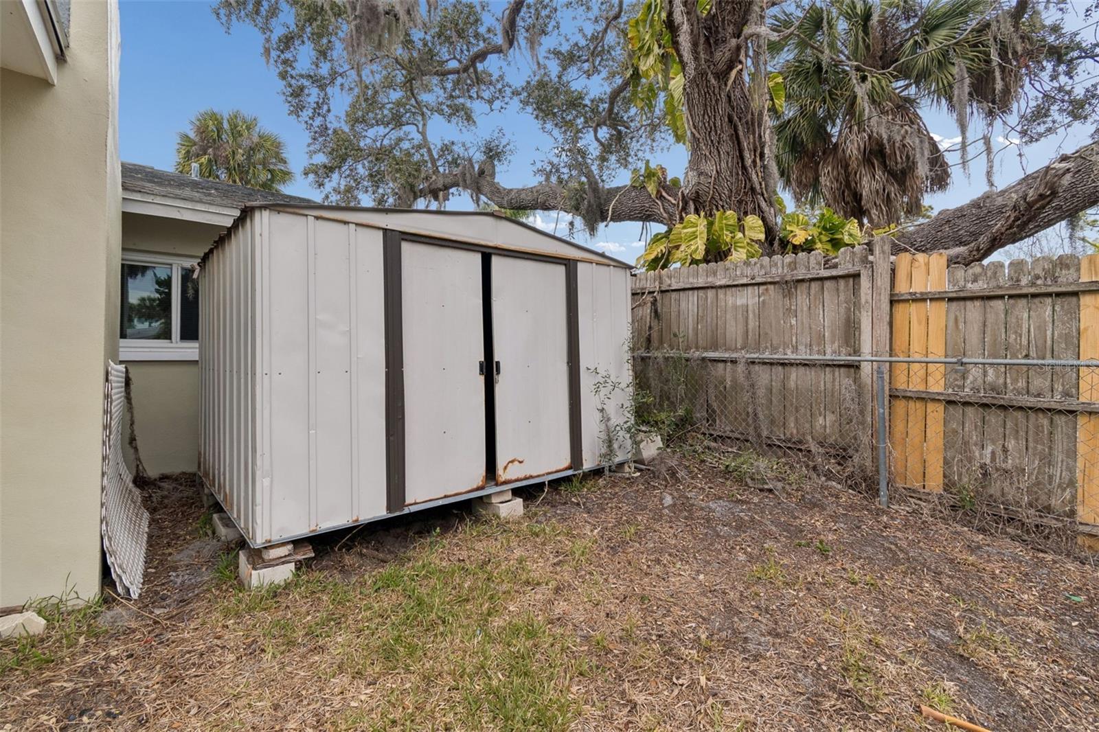 Image 46 of 70 For 7232 Dianne Drive