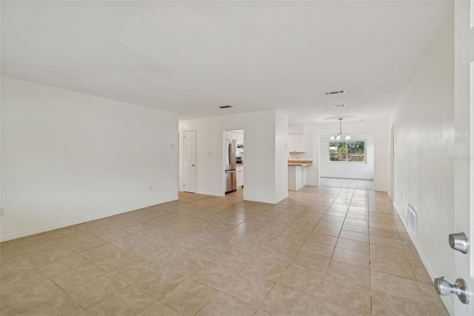 Image 8 of 70 For 7232 Dianne Drive