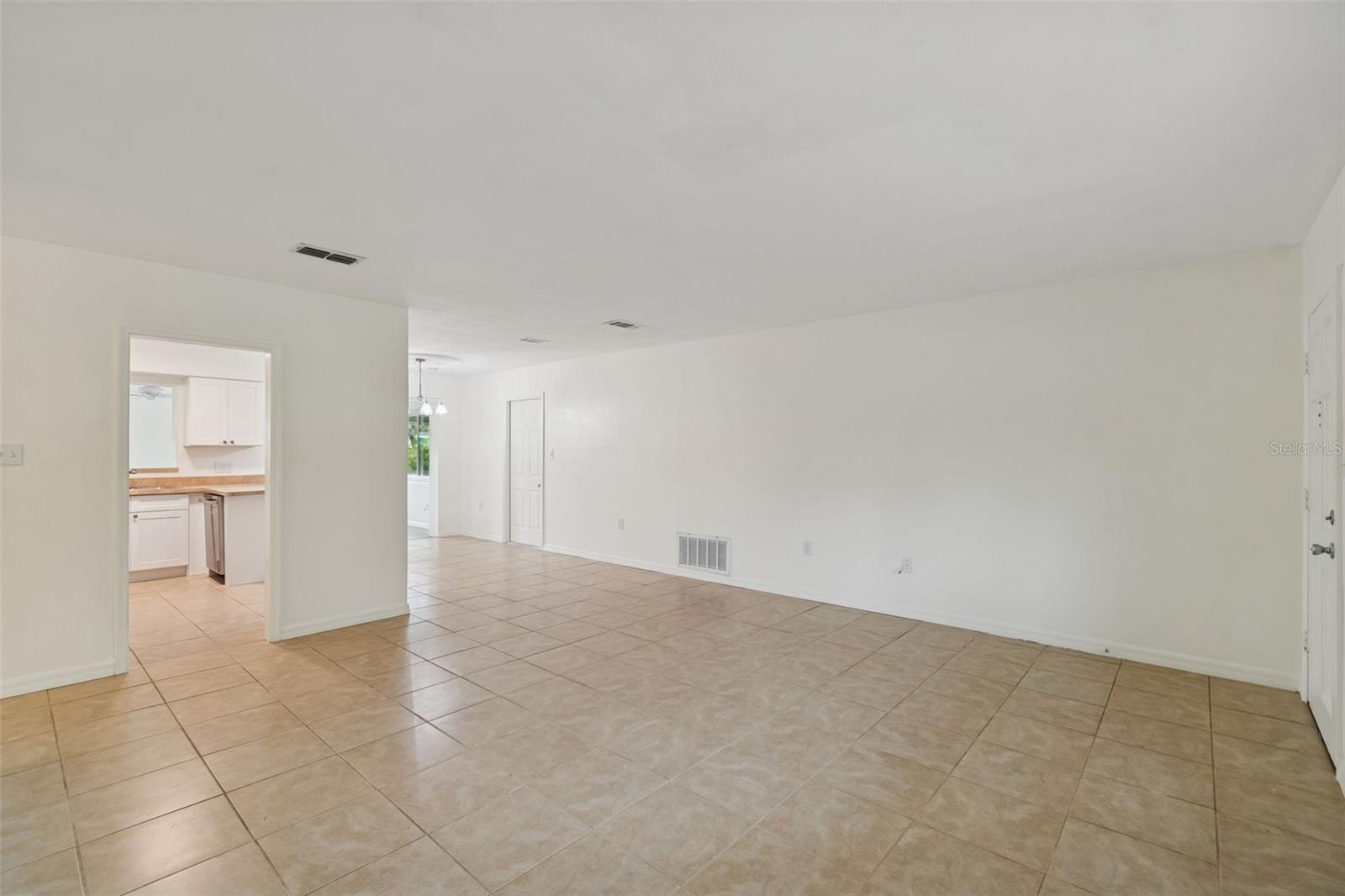 Image 9 of 70 For 7232 Dianne Drive