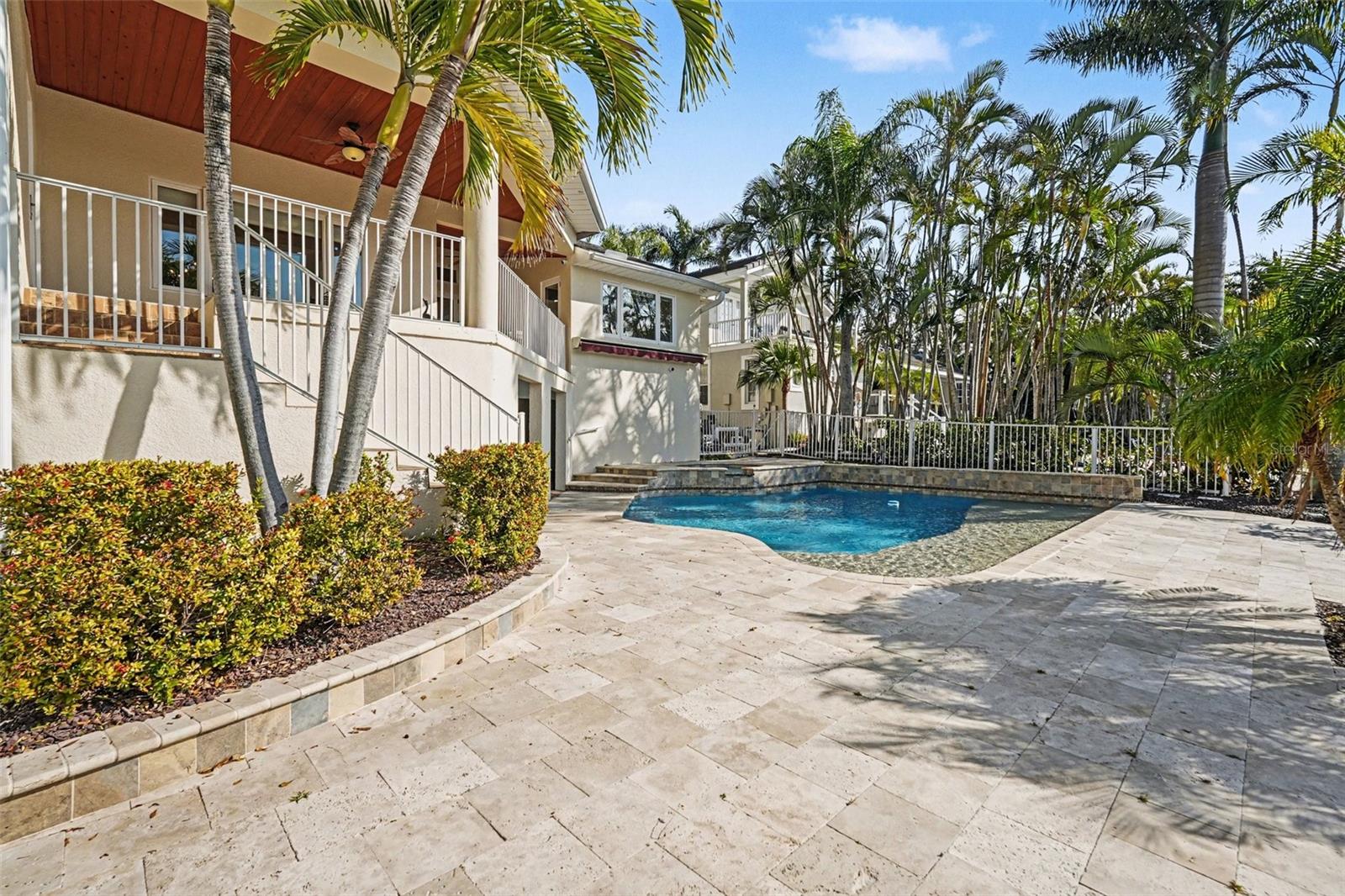 Image 33 of 42 For 840 3rd Avenue S