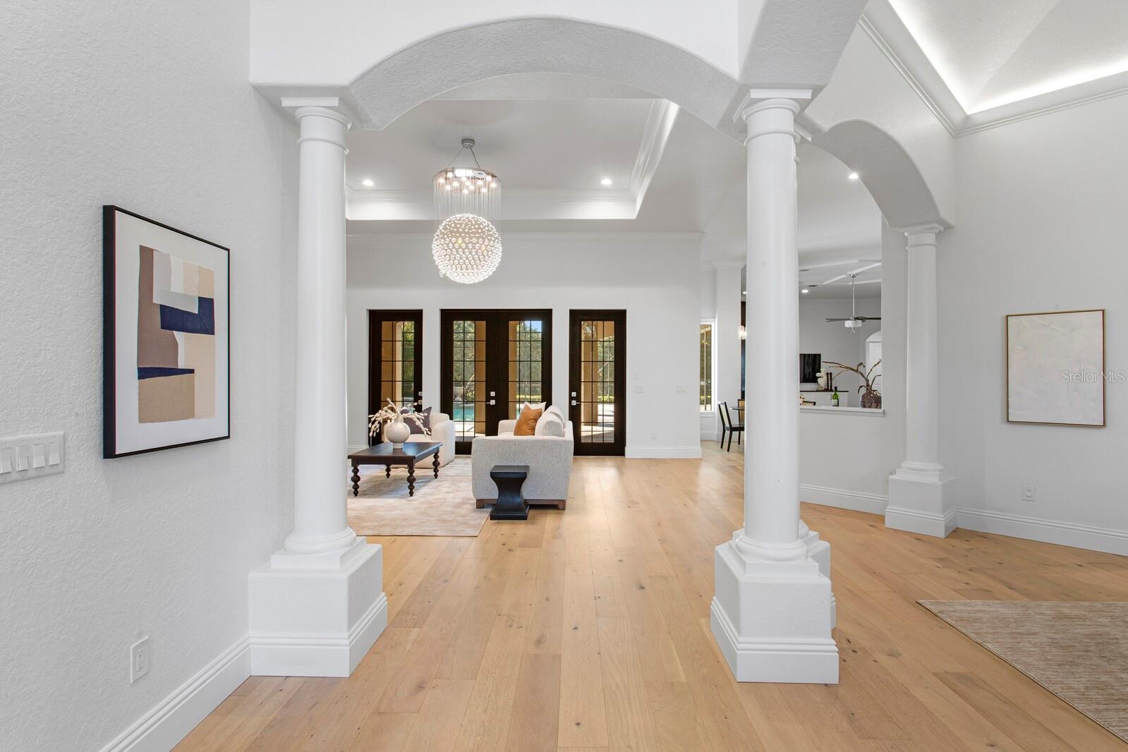 Listing photo id 4 for 9916 Menander Wood Court