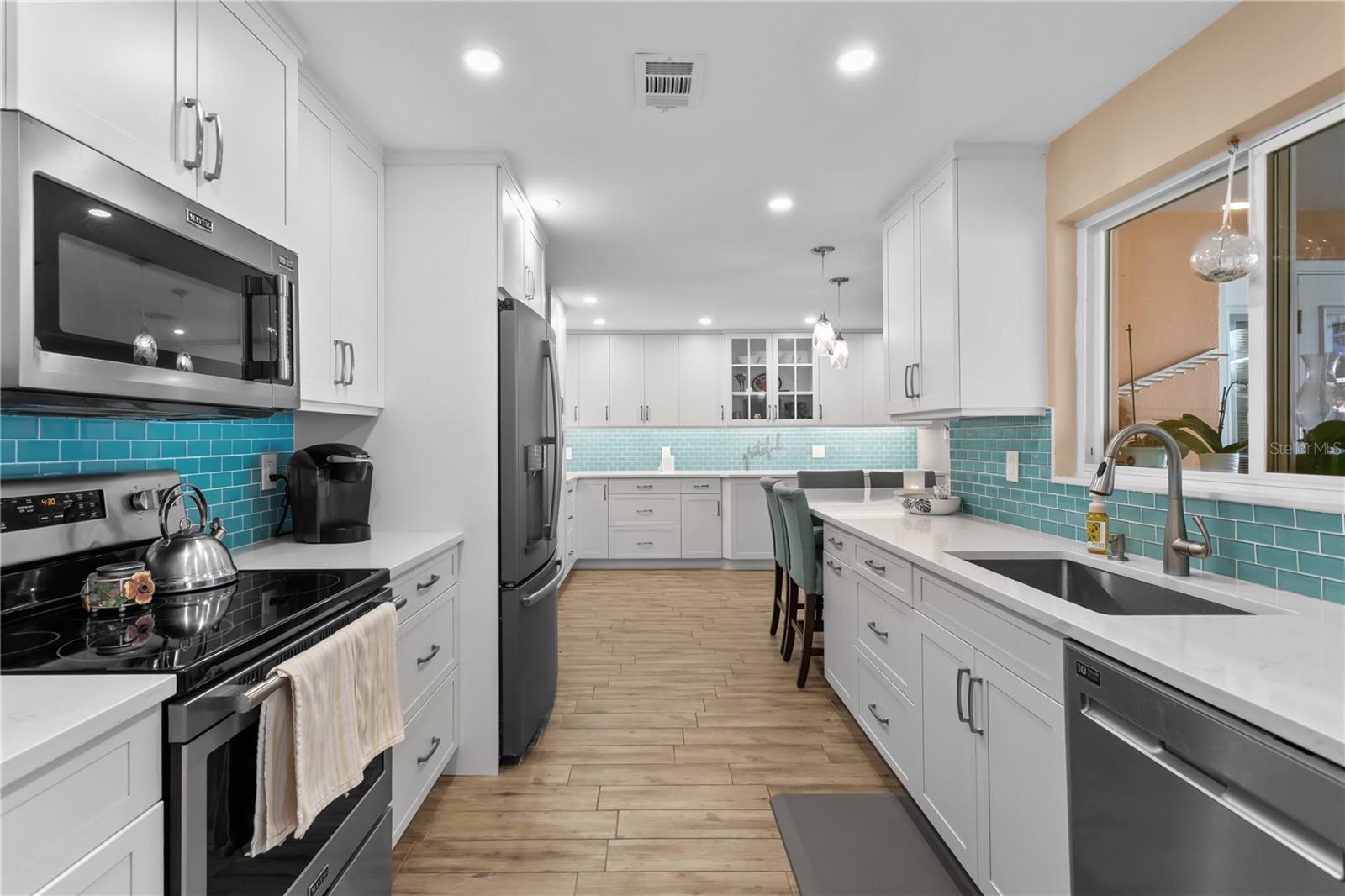 Image 12 of 38 For 1849 Yale Drive