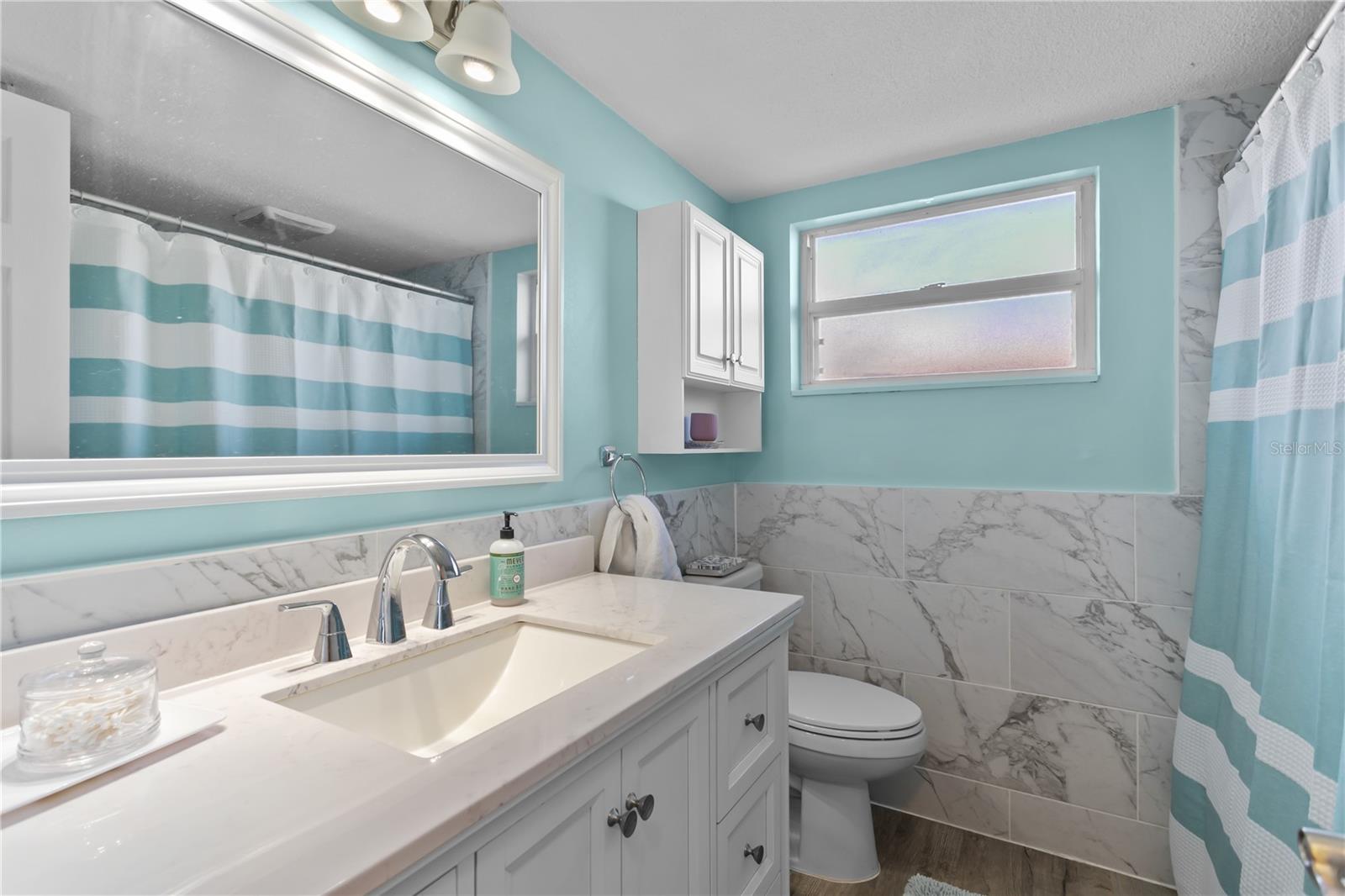 Image 28 of 38 For 1849 Yale Drive