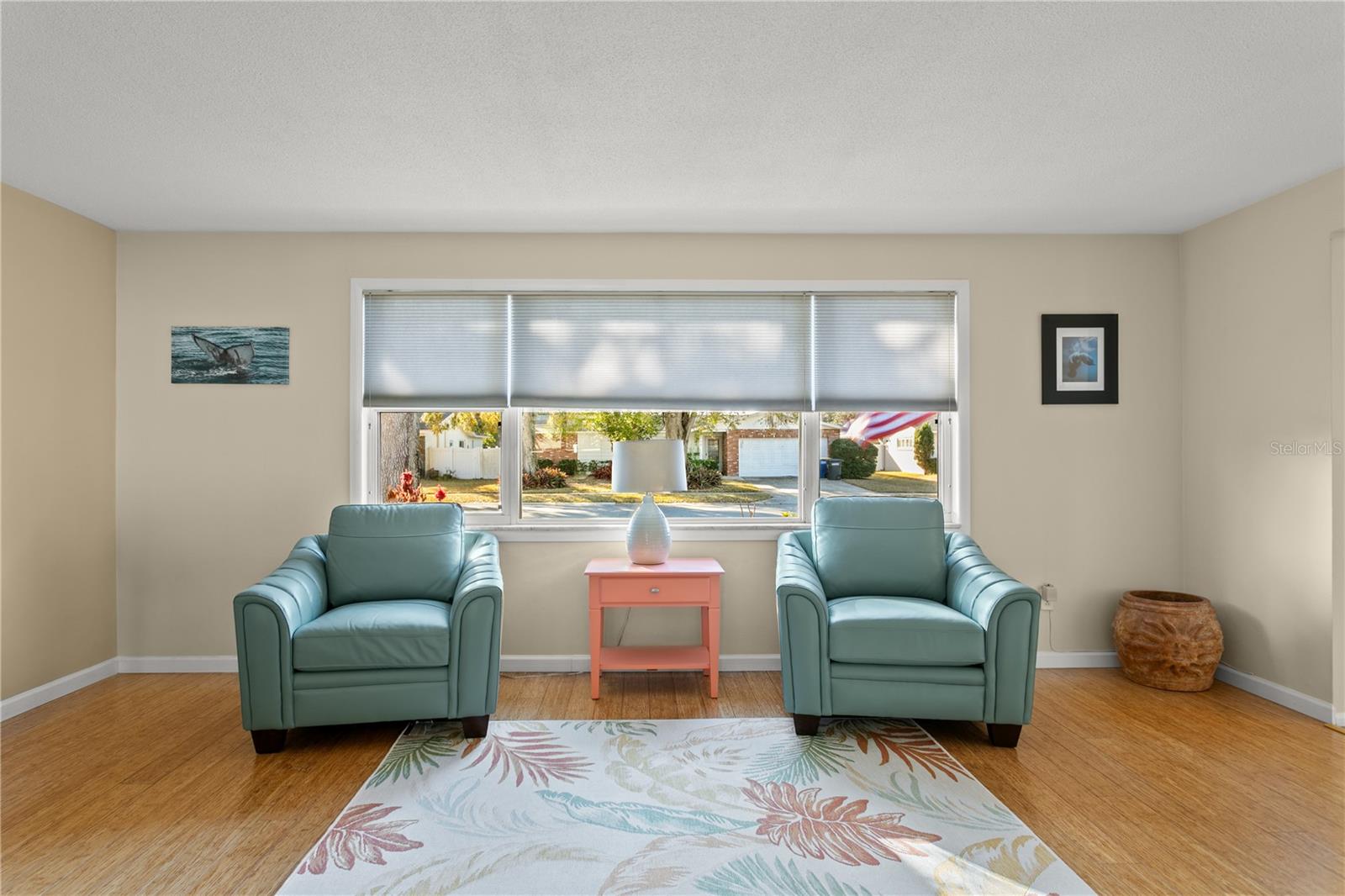 Image 4 of 38 For 1849 Yale Drive