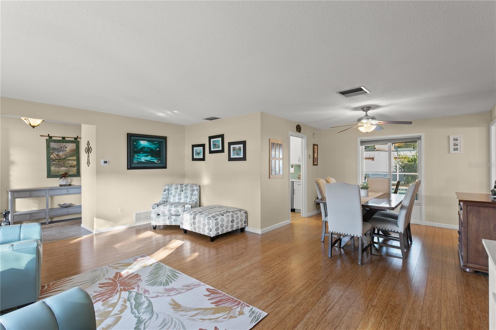 Image 5 of 38 For 1849 Yale Drive