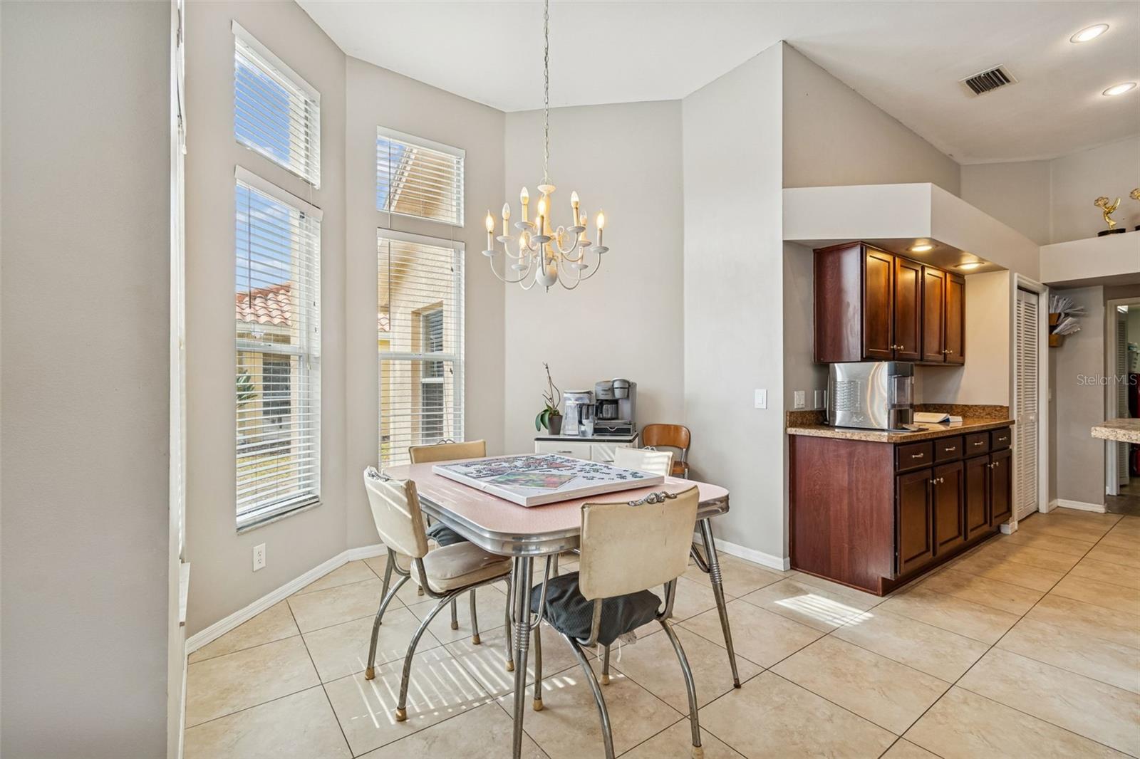 Listing photo id 19 for 16711 Longleat Drive