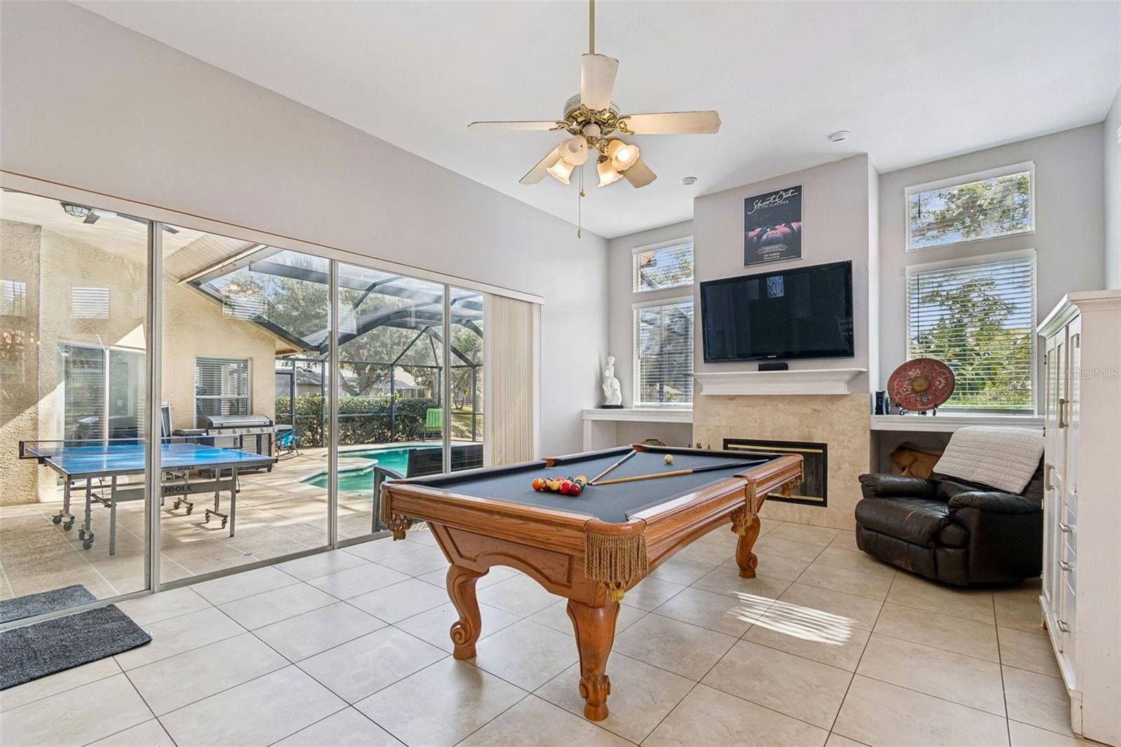 Listing photo id 21 for 16711 Longleat Drive