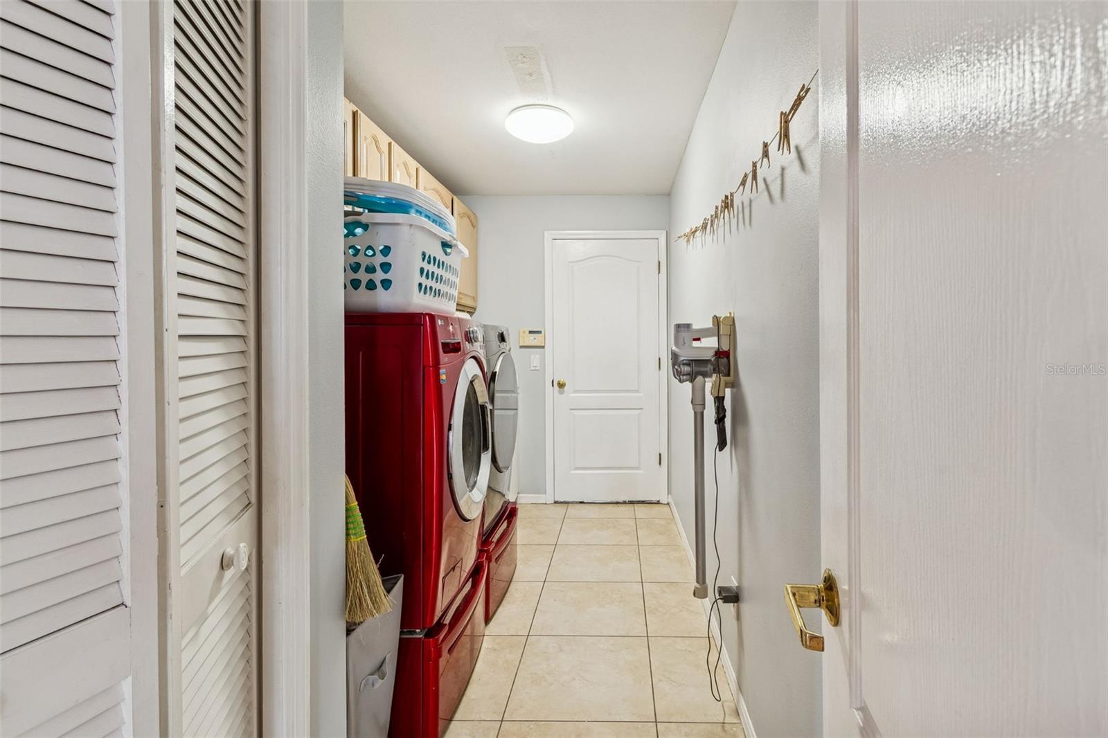 Listing photo id 45 for 16711 Longleat Drive