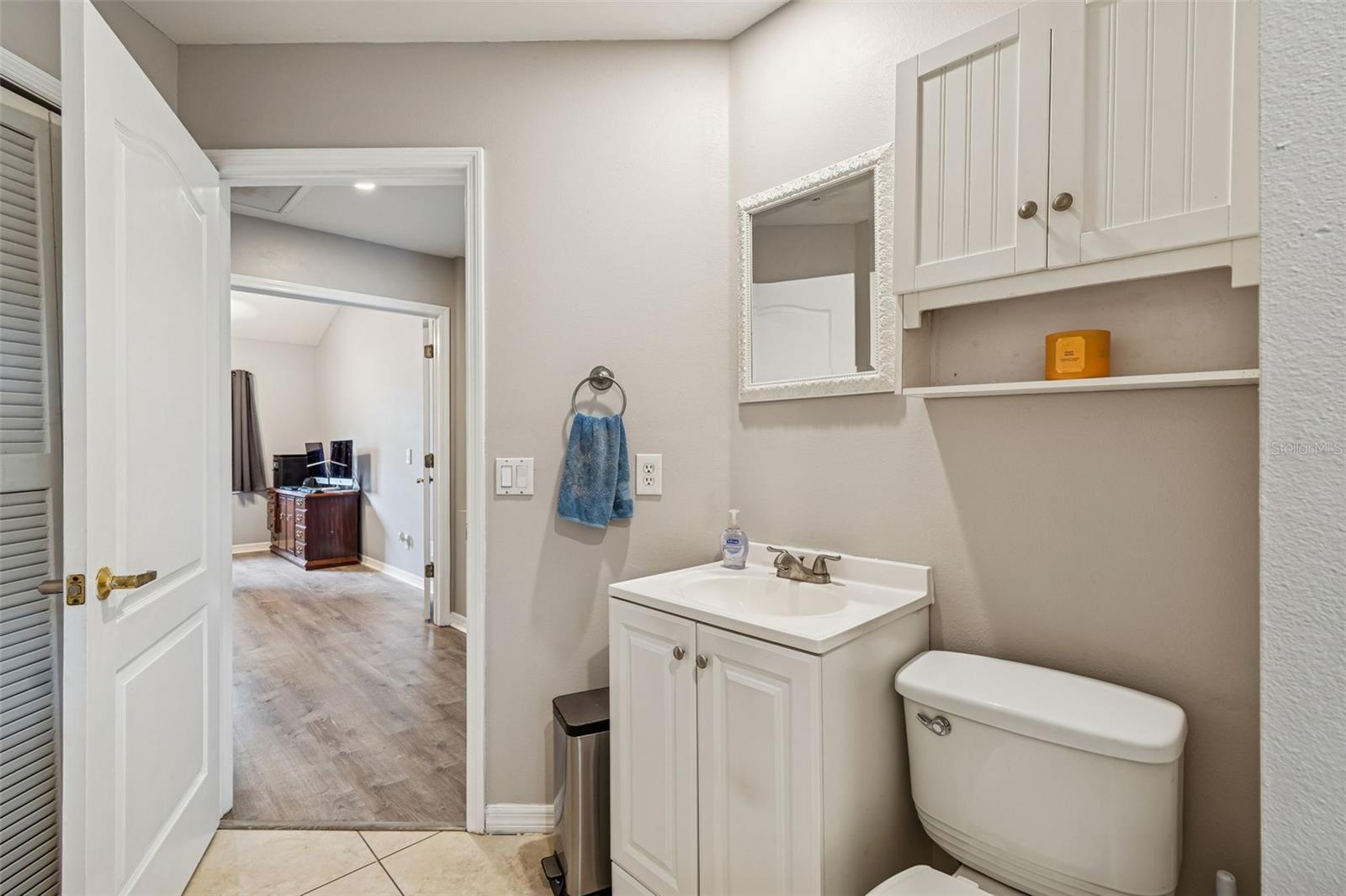 Listing photo id 46 for 16711 Longleat Drive