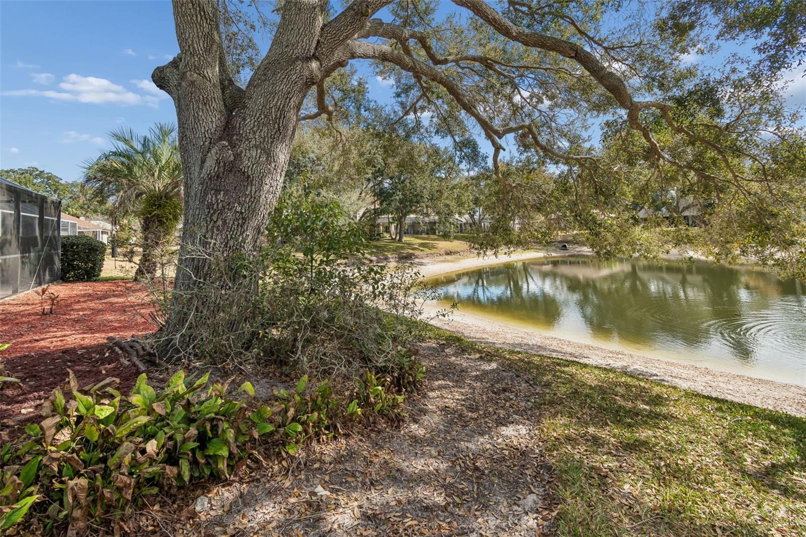 Listing photo id 58 for 16711 Longleat Drive