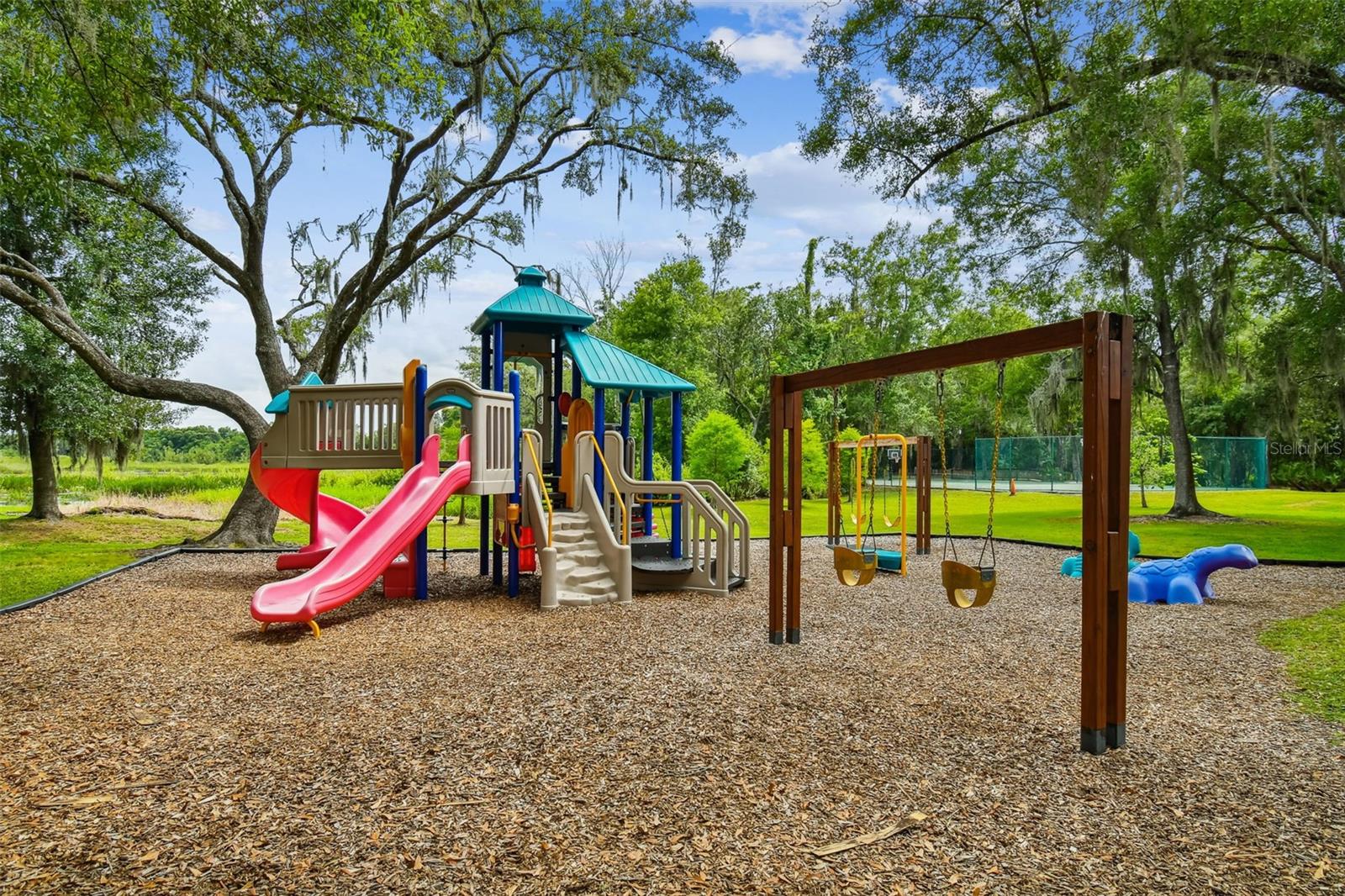 Listing photo id 71 for 16711 Longleat Drive