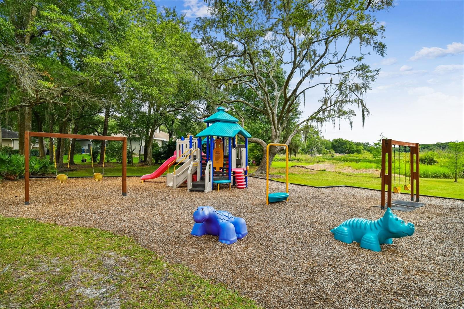 Listing photo id 72 for 16711 Longleat Drive