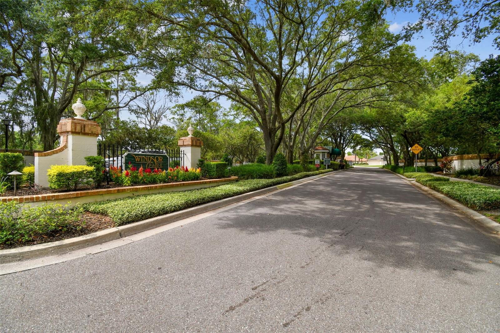 Listing photo id 81 for 16711 Longleat Drive