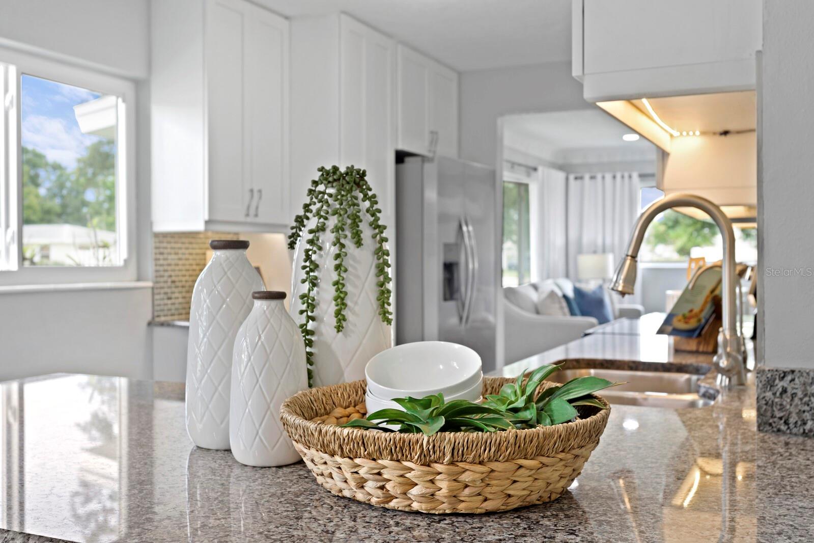 Image 11 of 35 For 4300 Maple Street Ne