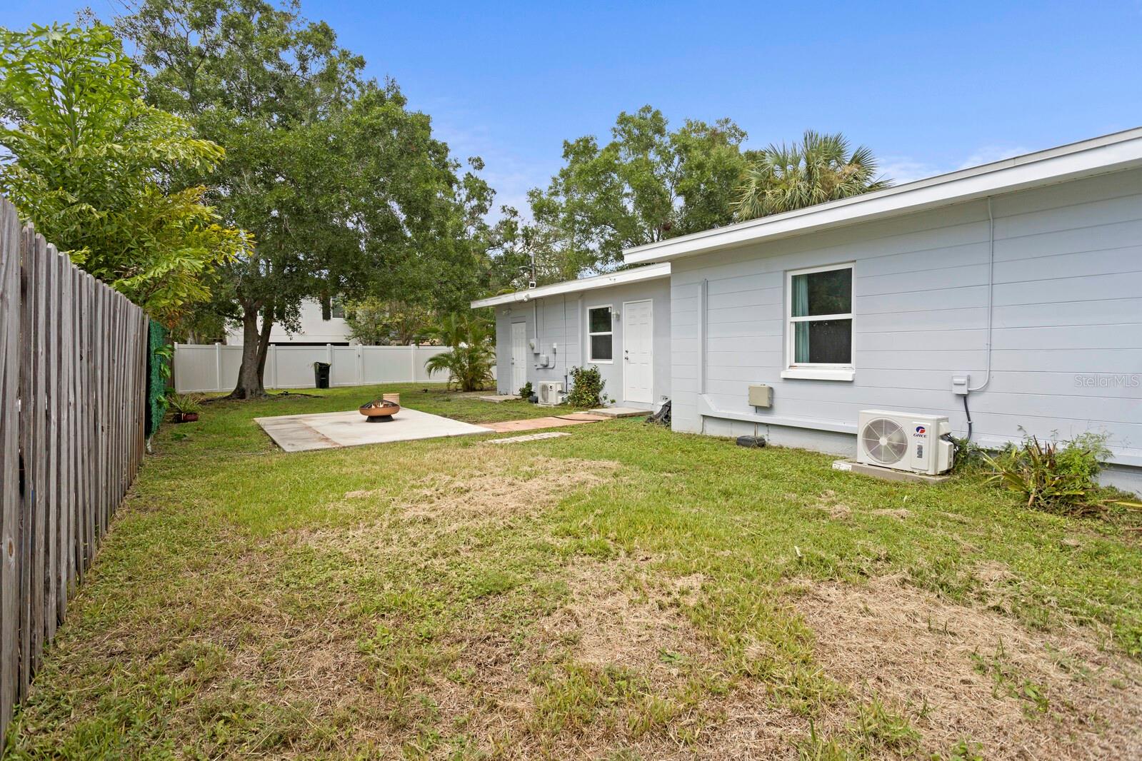 Image 26 of 35 For 4300 Maple Street Ne