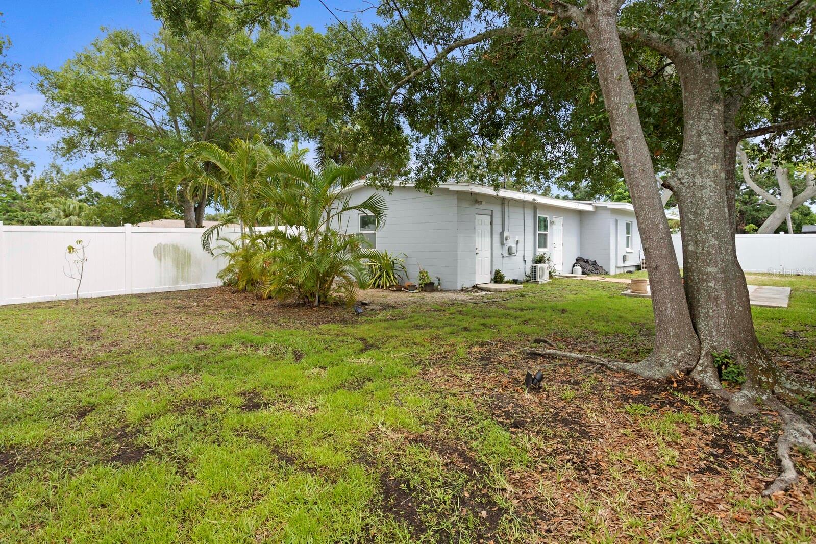 Image 28 of 35 For 4300 Maple Street Ne