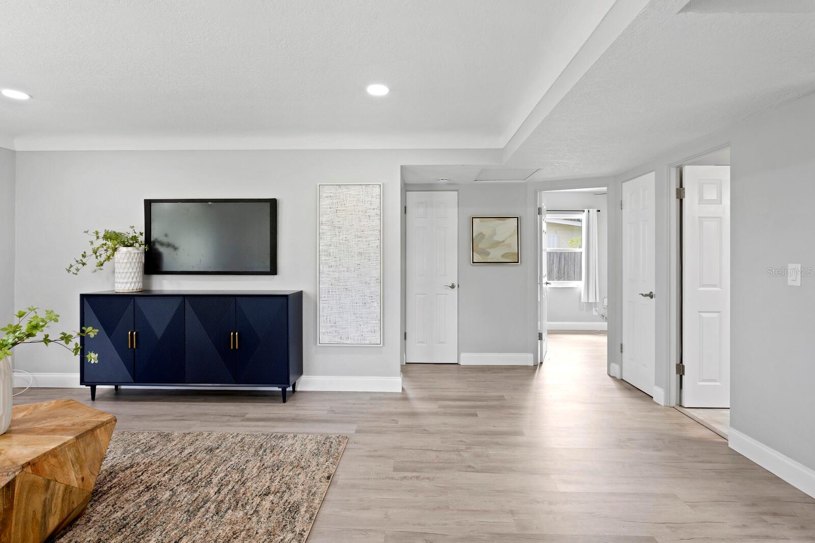 Image 4 of 35 For 4300 Maple Street Ne