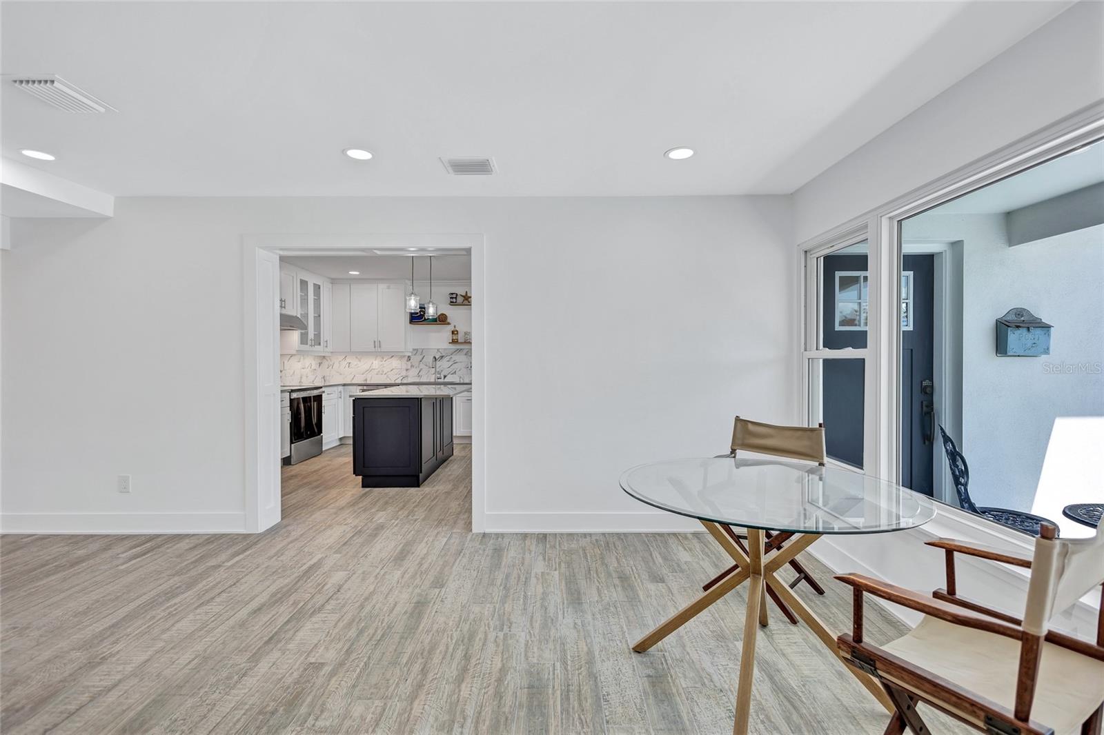 Image 15 of 41 For 4321 Sunrise Drive S