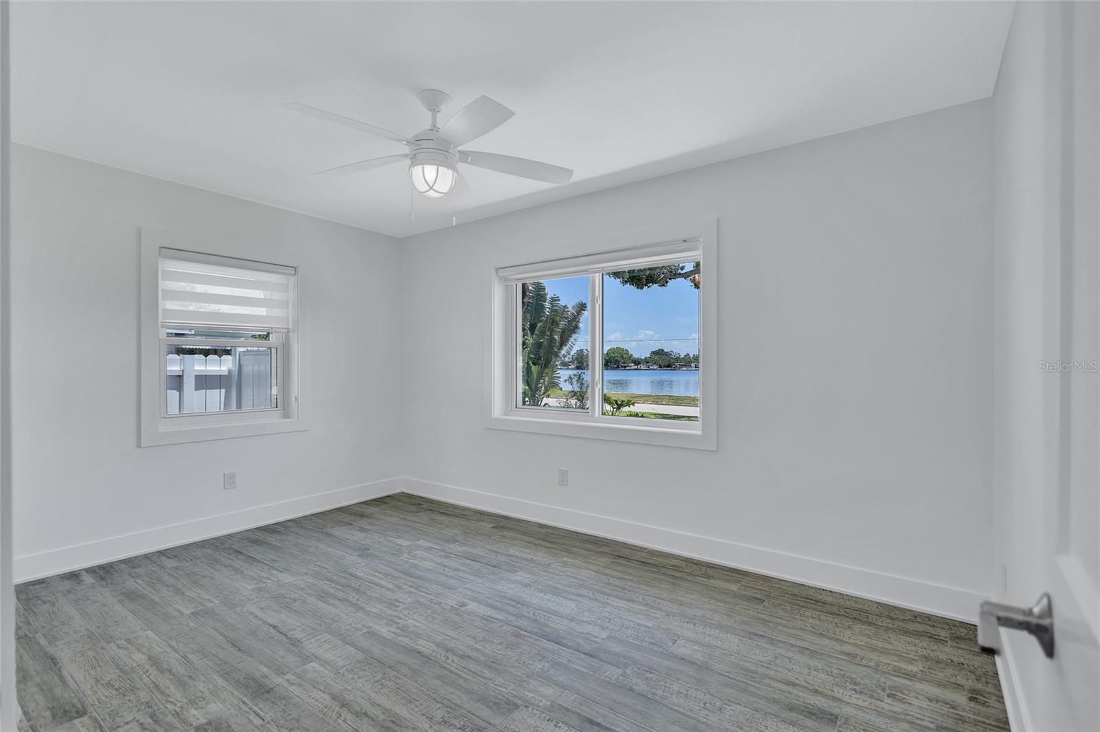 Image 21 of 41 For 4321 Sunrise Drive S