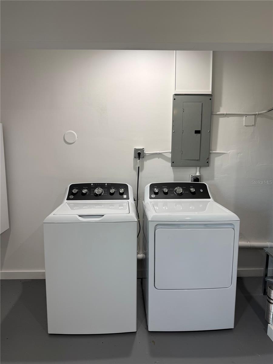 Image 28 of 41 For 4321 Sunrise Drive S