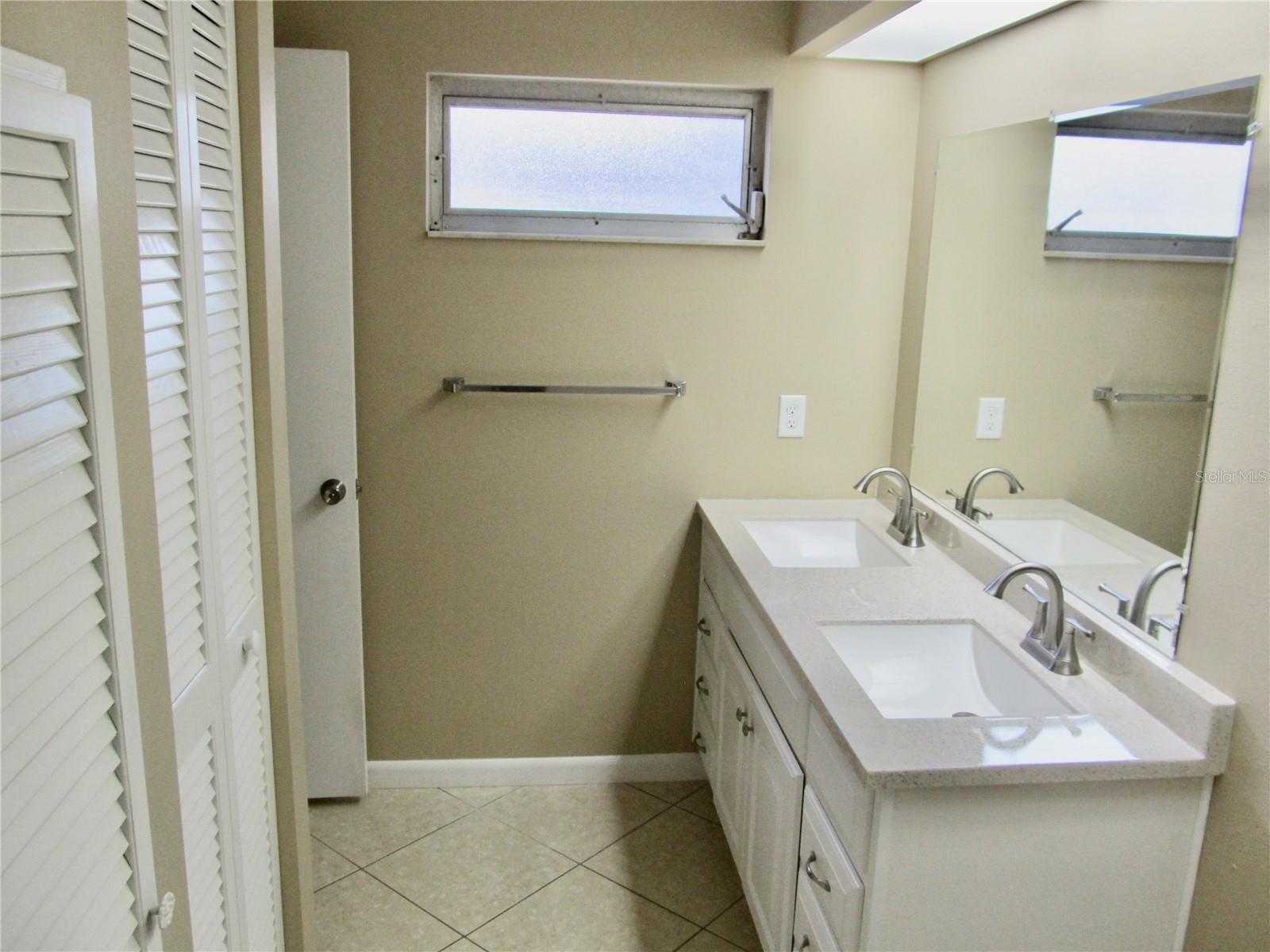 Image 10 of 14 For 11275 90th Terrace