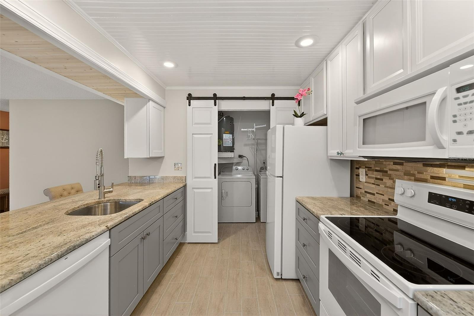 Image 21 of 51 For 1207 13th Circle Se 7