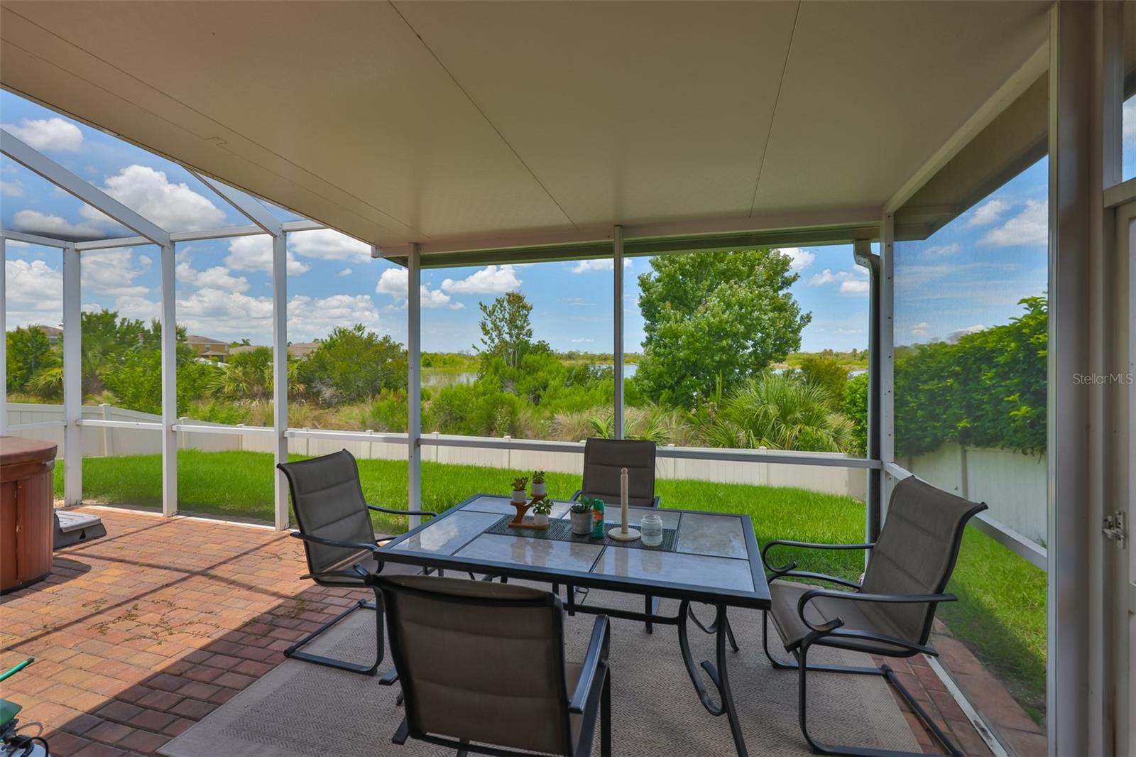 Image 11 of 27 For 1703 Bonita Bluff Court