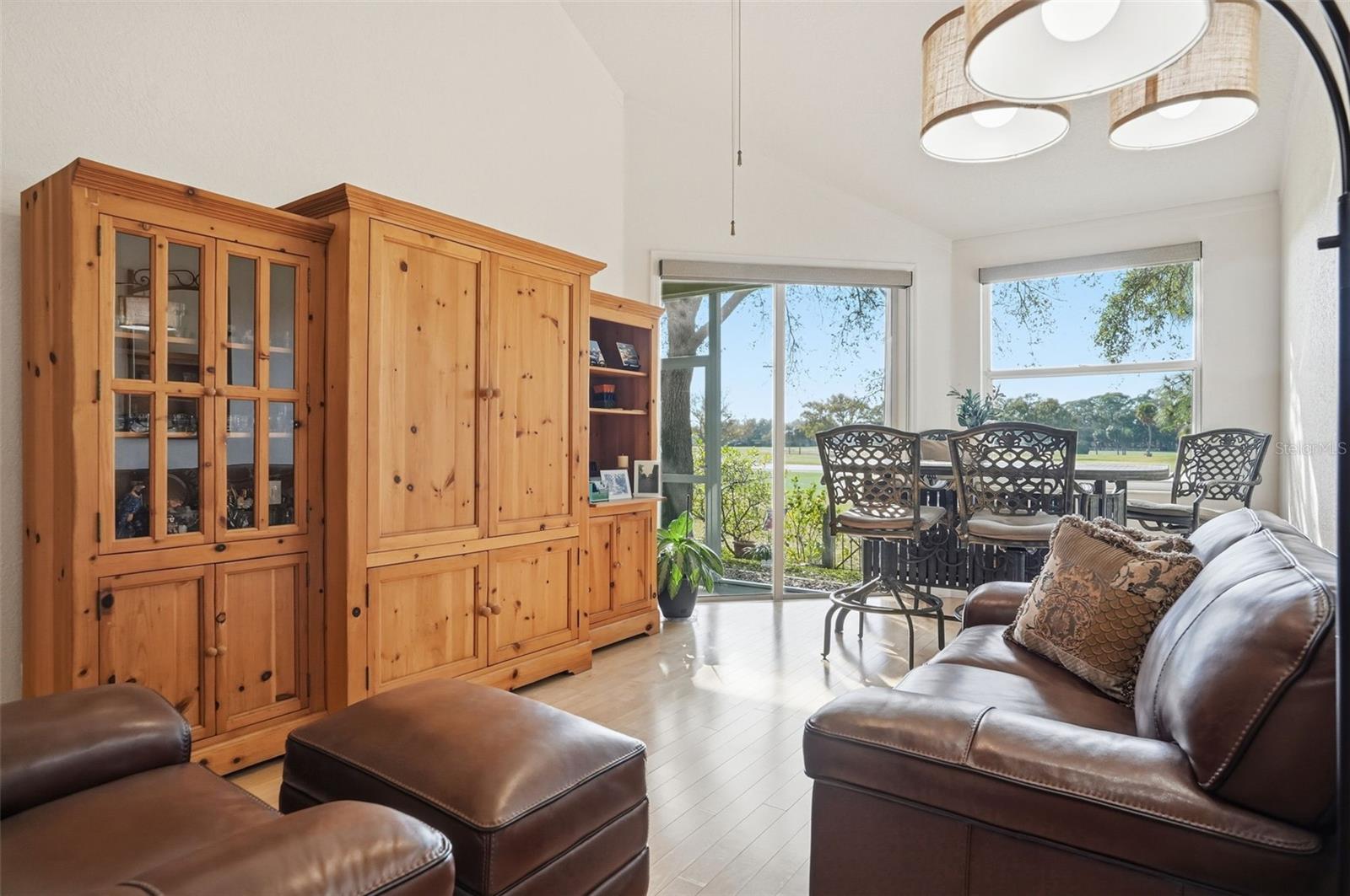 Image 10 of 62 For 1050 Starkey Road 2608