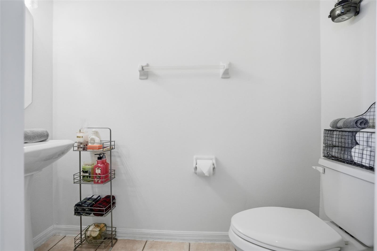 Image 28 of 62 For 1050 Starkey Road 2608