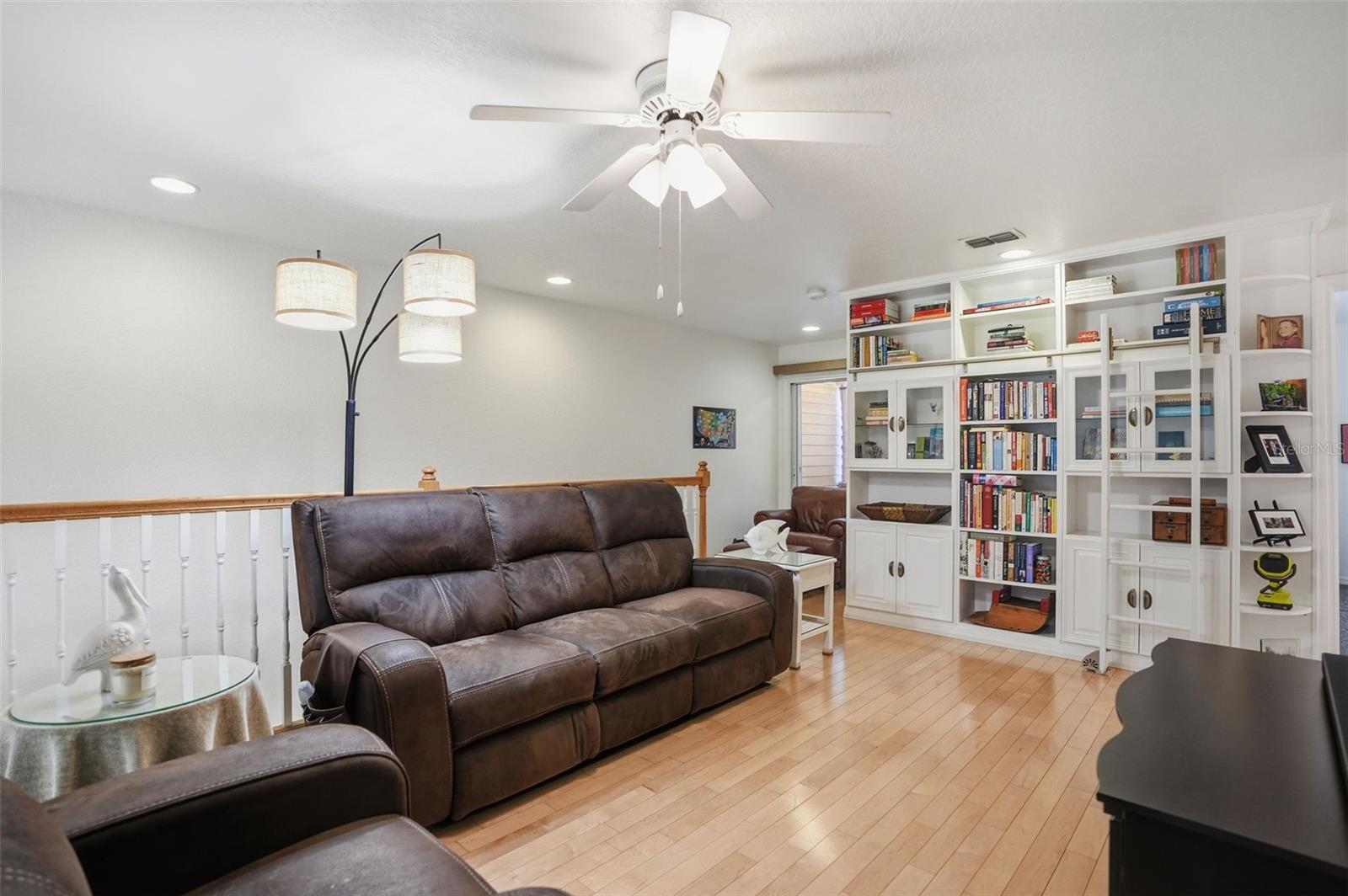 Image 32 of 62 For 1050 Starkey Road 2608