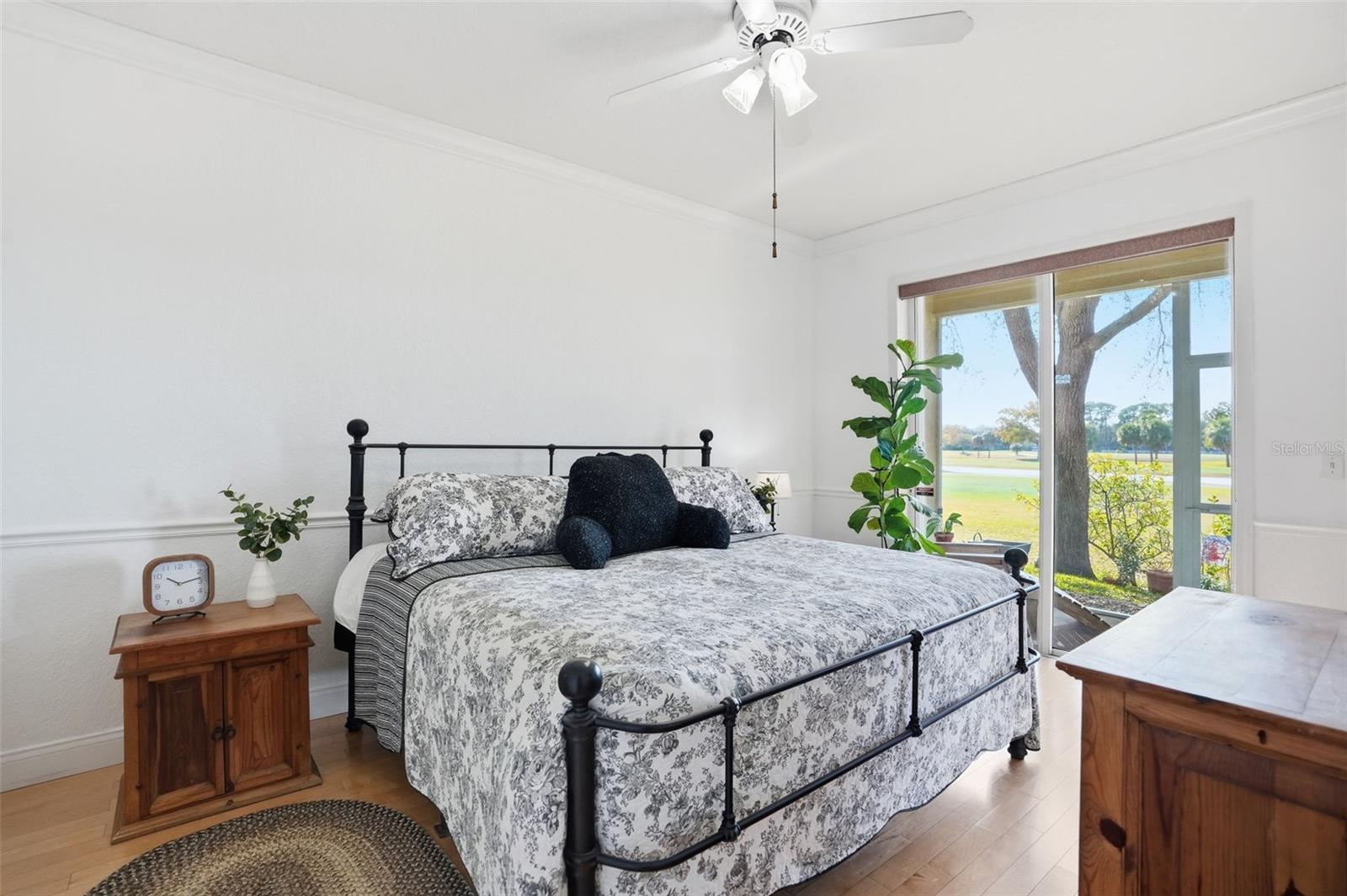 Image 5 of 62 For 1050 Starkey Road 2608