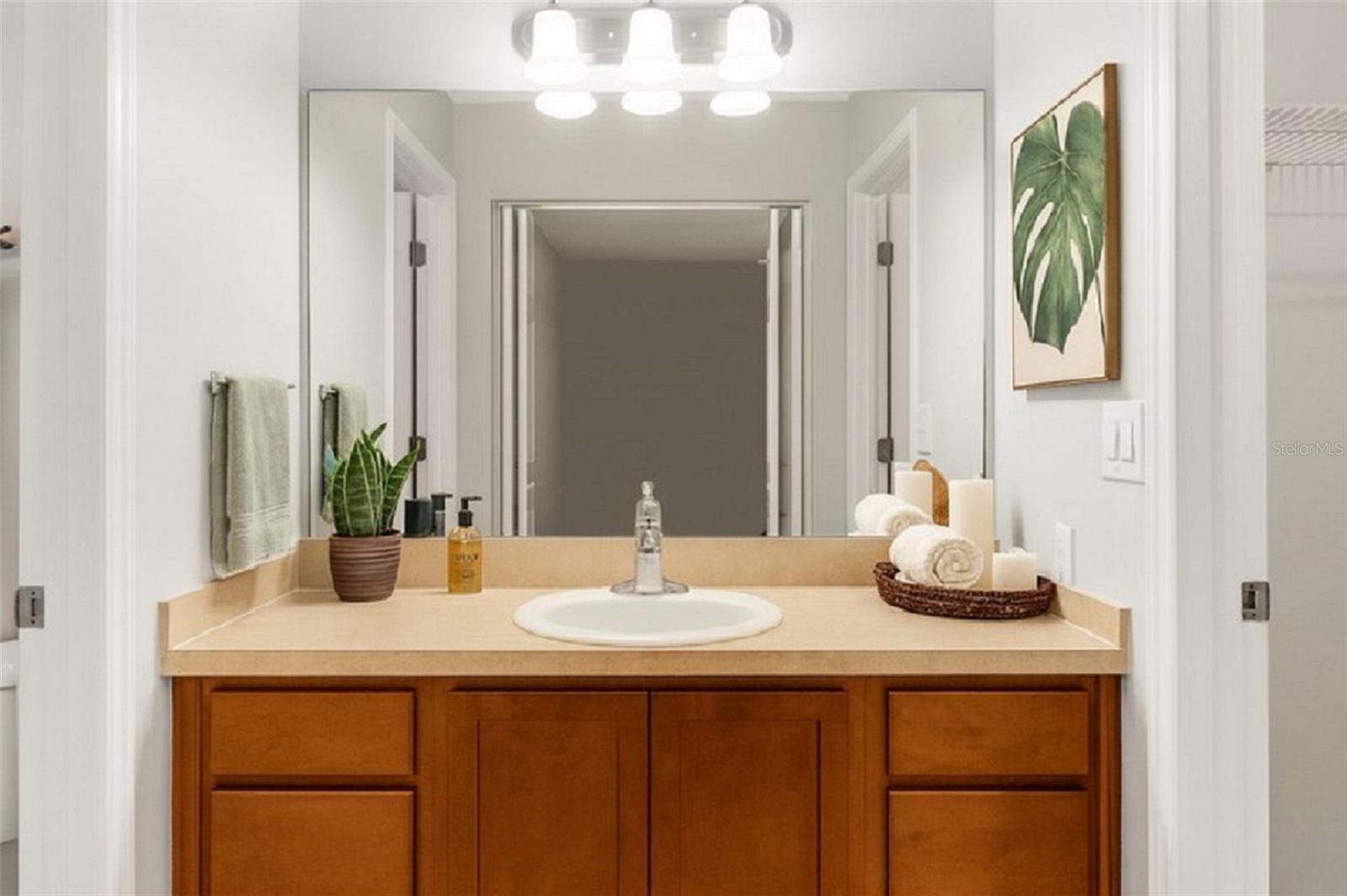 Image 7 of 8 For 5551 Executive Drive