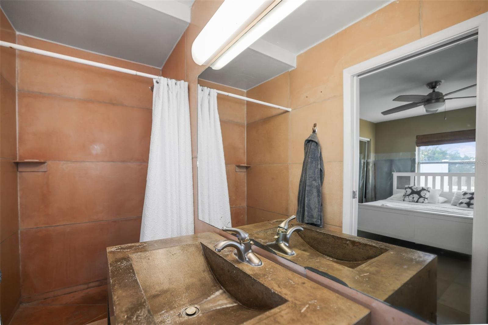 Image 36 of 41 For 645 Normandy Road