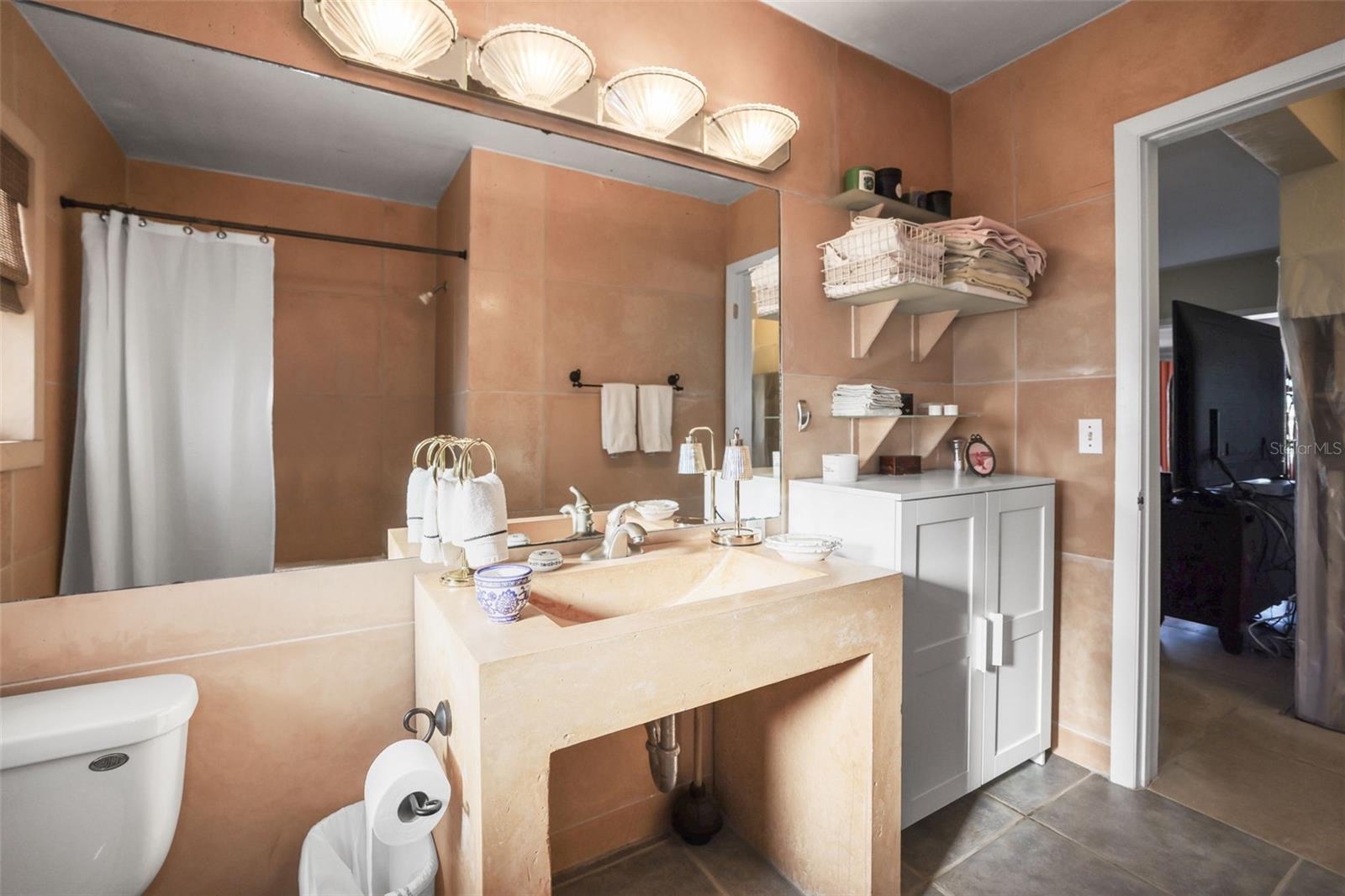 Image 38 of 41 For 645 Normandy Road