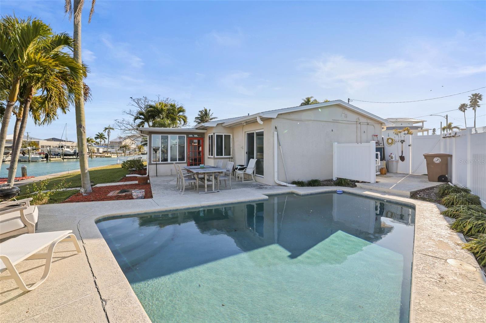 Image 4 of 41 For 645 Normandy Road