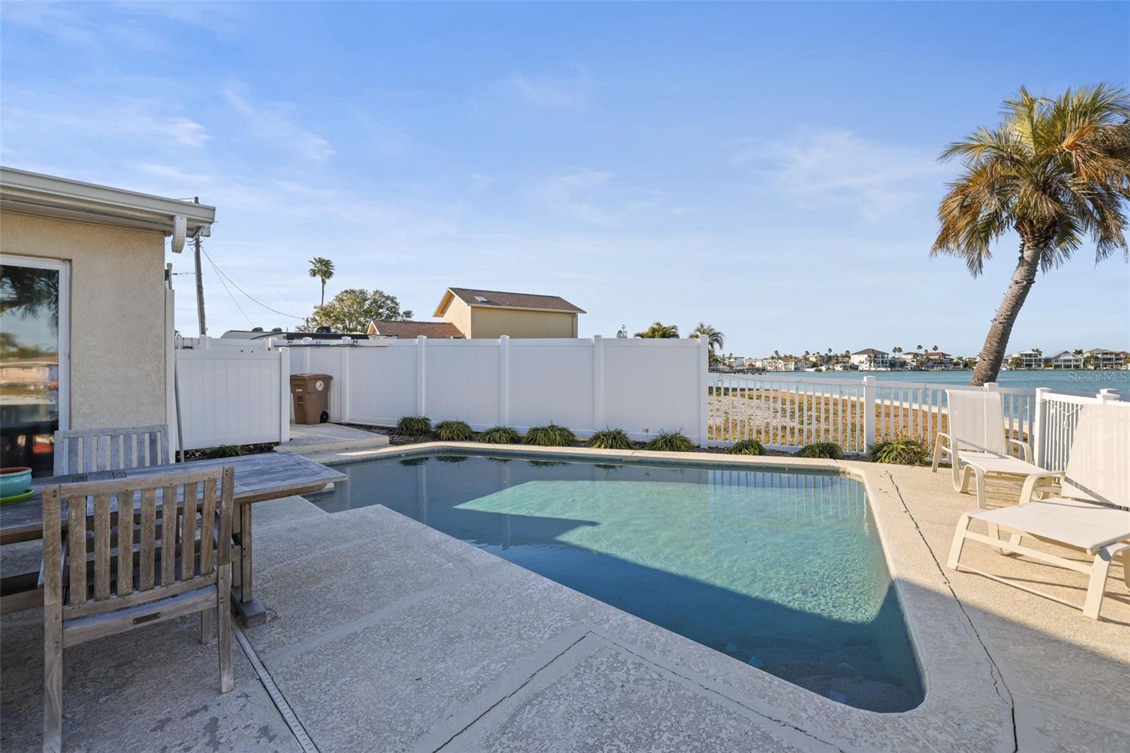 Image 40 of 41 For 645 Normandy Road