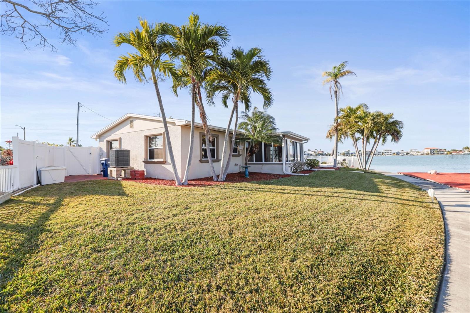 Image 6 of 41 For 645 Normandy Road