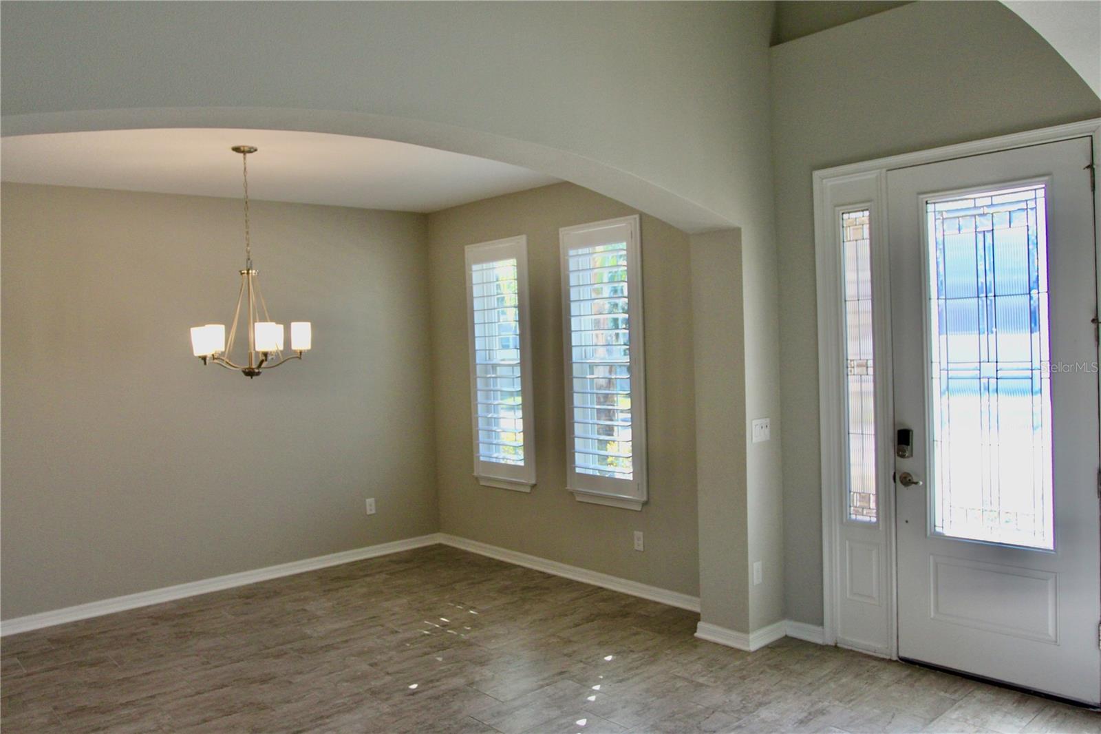 Image 10 of 40 For 5412 Camberwell Lane