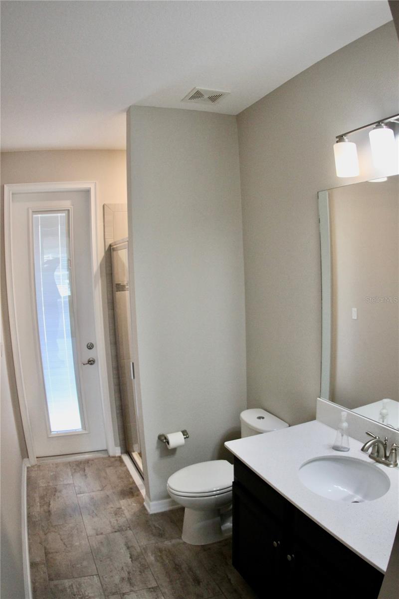 Image 12 of 40 For 5412 Camberwell Lane