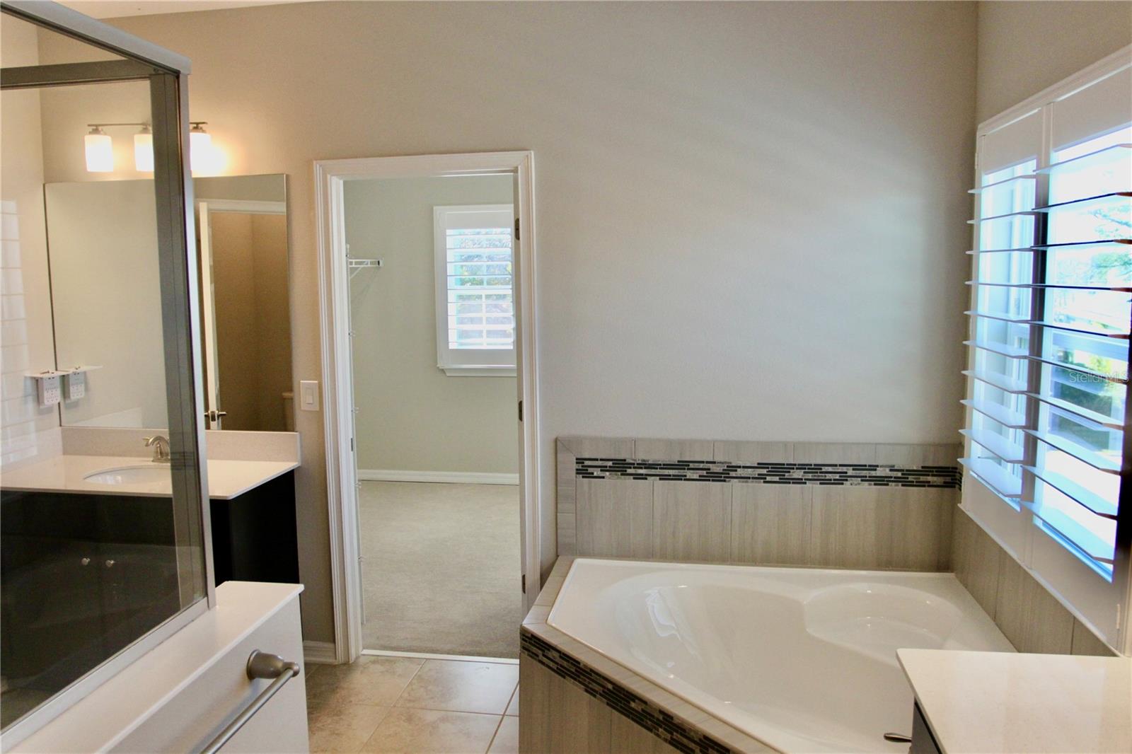 Image 22 of 40 For 5412 Camberwell Lane