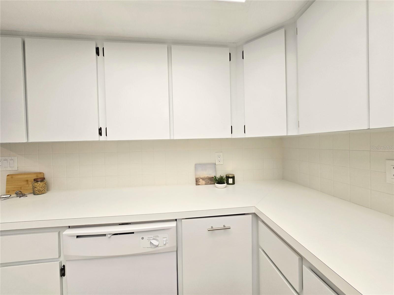 Image 14 of 53 For 3031 Countryside Boulevard 35c