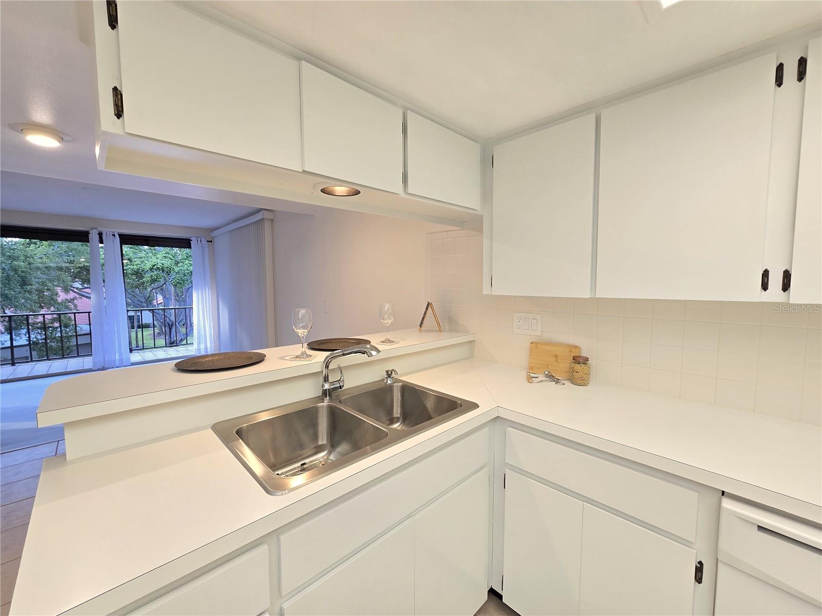 Image 18 of 53 For 3031 Countryside Boulevard 35c