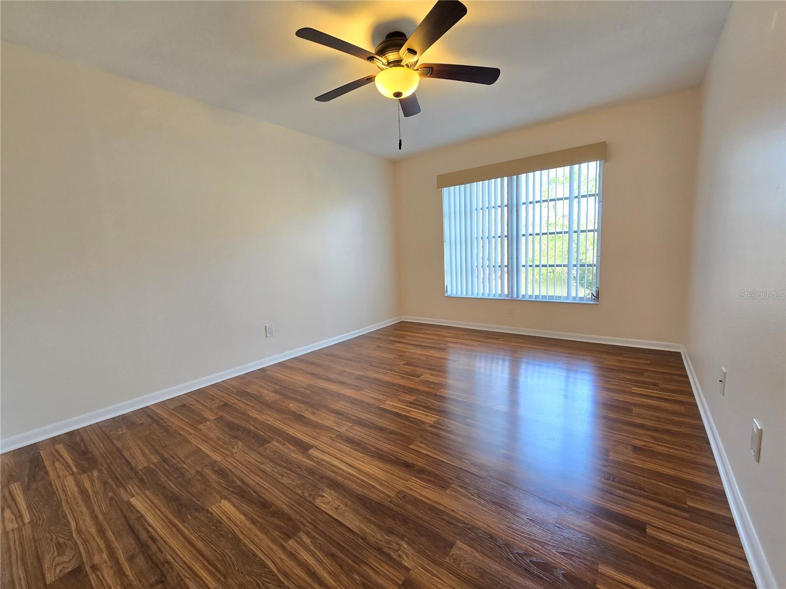 Image 26 of 53 For 3031 Countryside Boulevard 35c