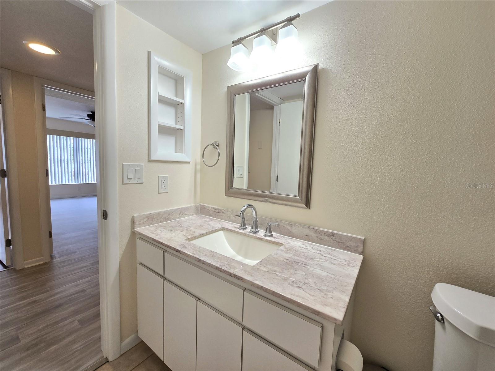 Image 27 of 53 For 3031 Countryside Boulevard 35c