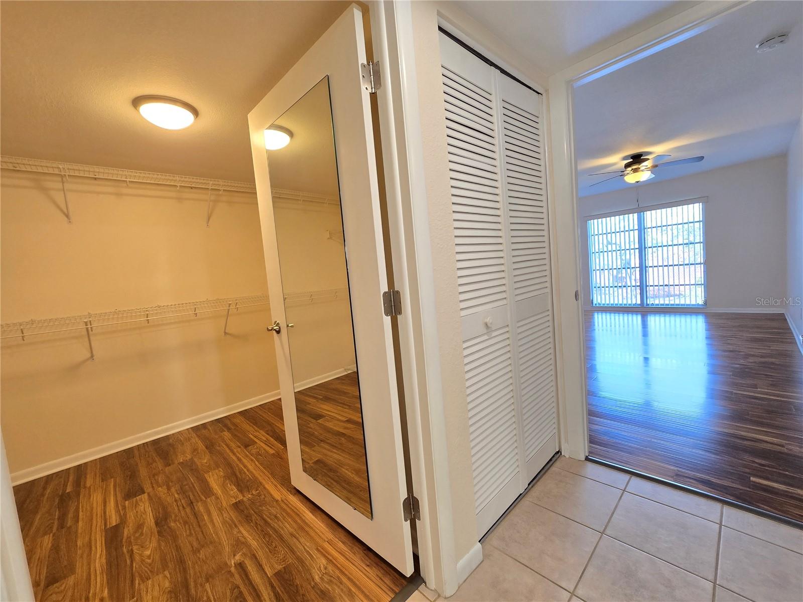 Image 30 of 53 For 3031 Countryside Boulevard 35c