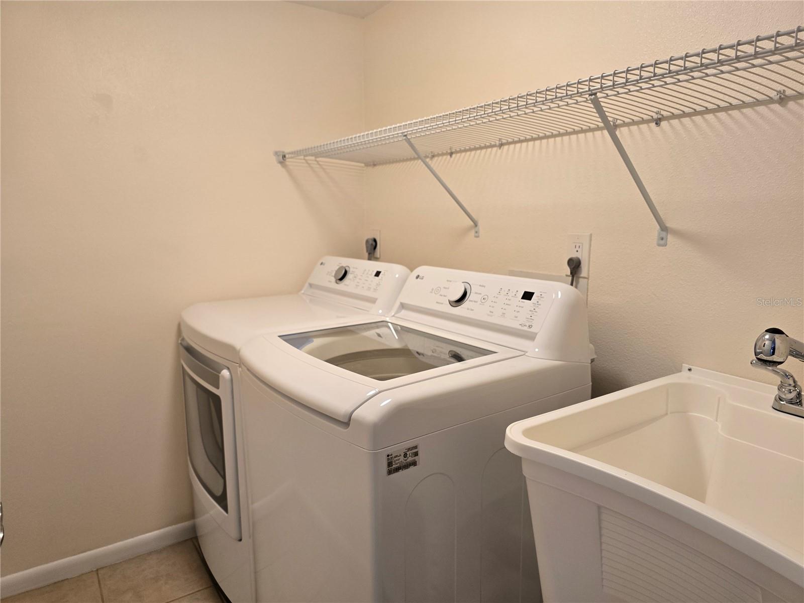 Image 34 of 53 For 3031 Countryside Boulevard 35c