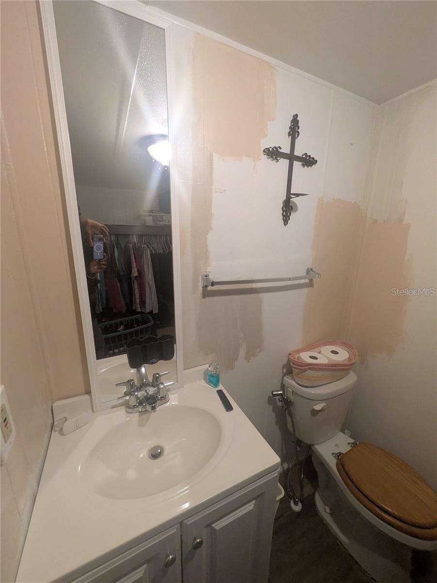 Image 17 of 30 For 9722 Ray Street