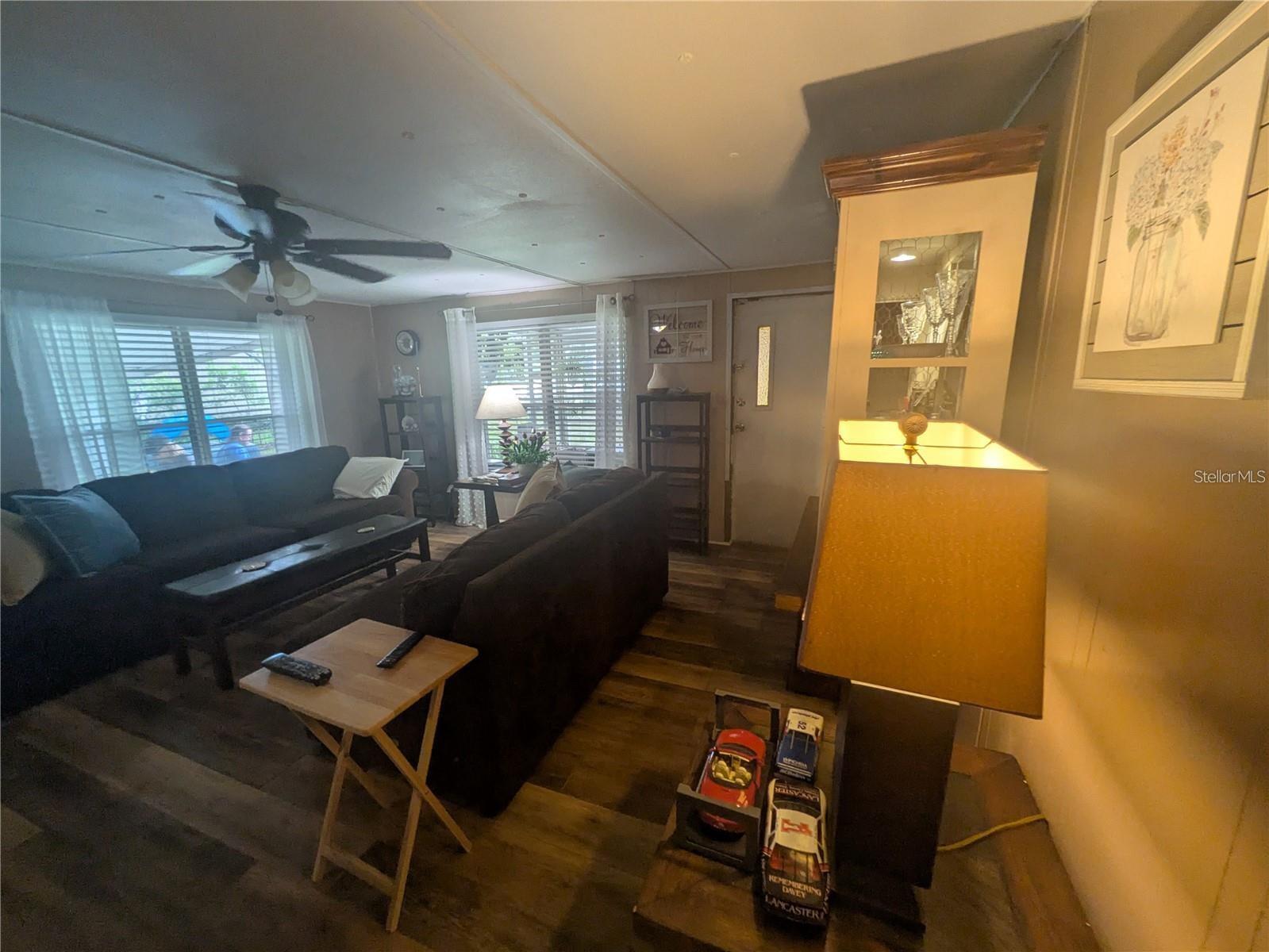 Image 21 of 30 For 9722 Ray Street