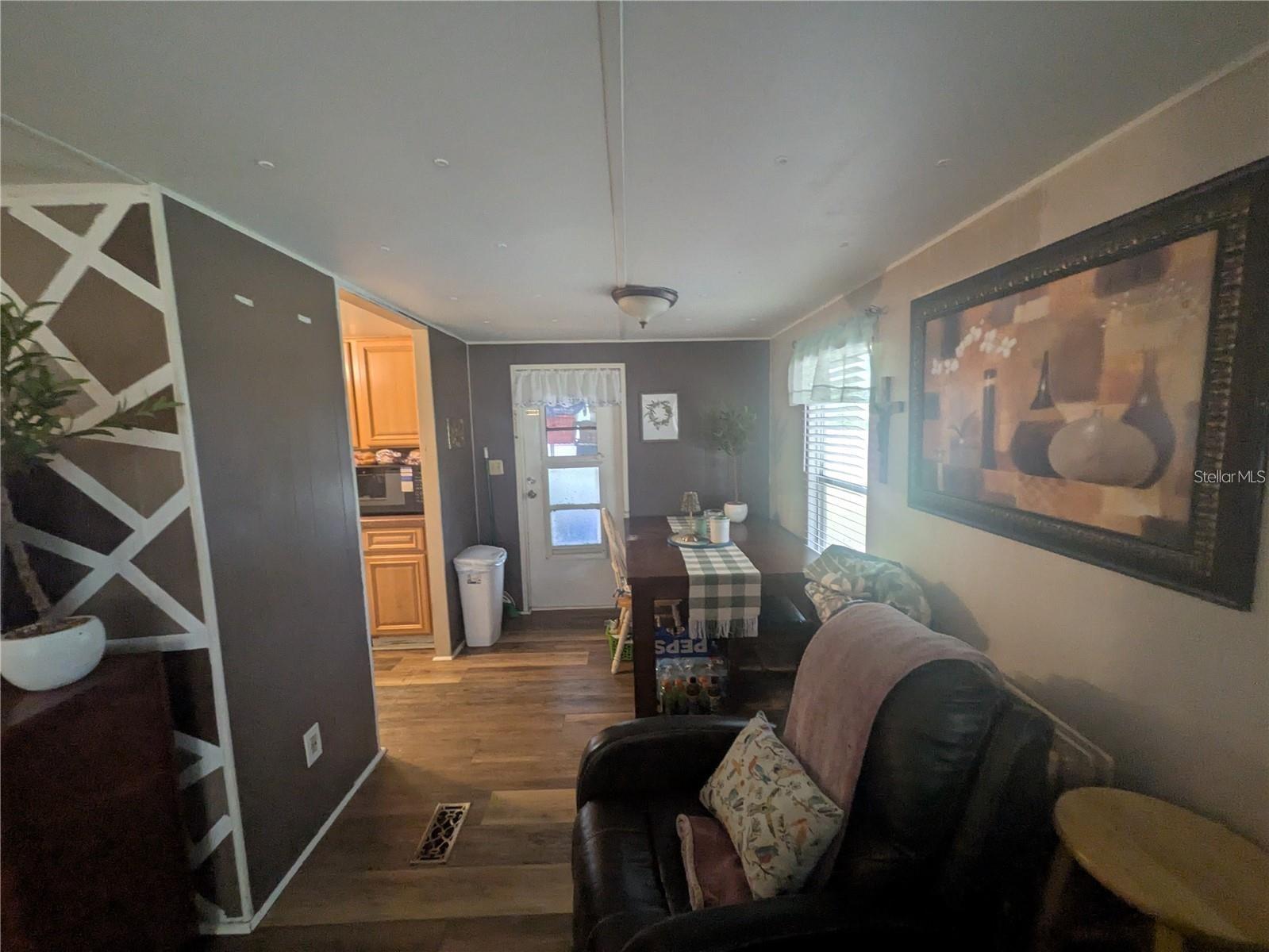 Image 8 of 30 For 9722 Ray Street